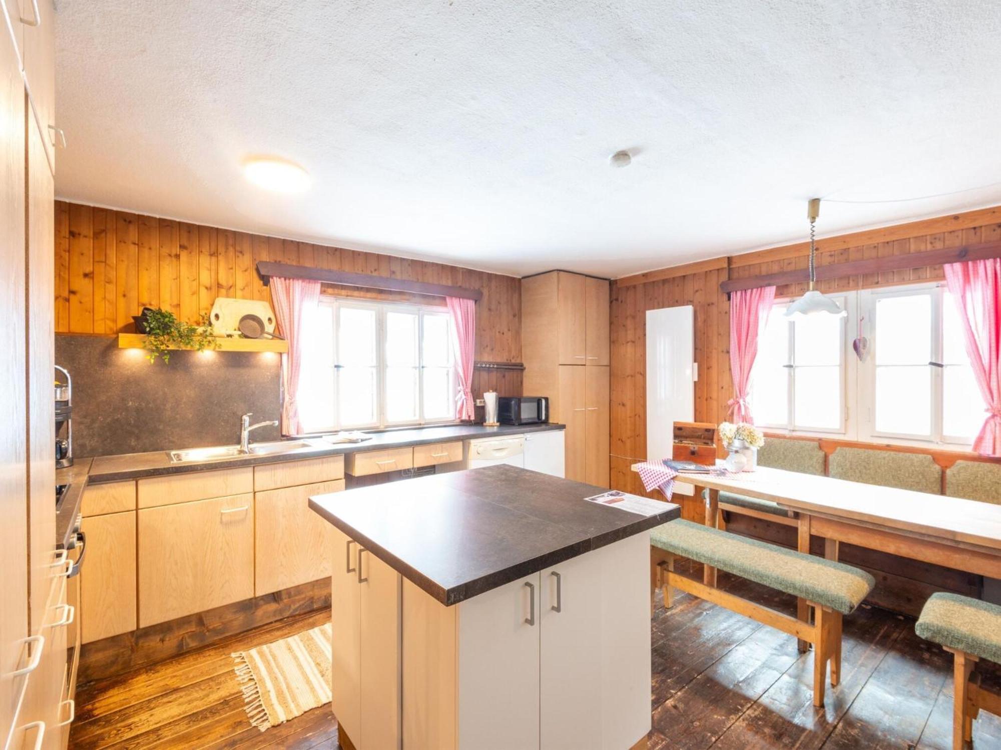 Rustic Farmhouse With Sauna In Bramberg Нойкирхен-ам-Гросфенедигер Экстерьер фото